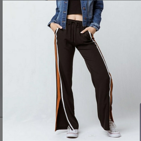 Tilly's Pants - TILLY'S Sky and Sparrow Side Stripe Wide Leg Pants